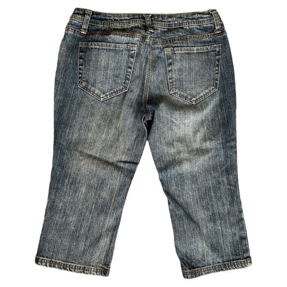 Arizona Jeanco Blue Medium Wash Mid-Rise Capri Jeans, W28 - Picture 2 of 4